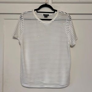 White short sleeve shirt